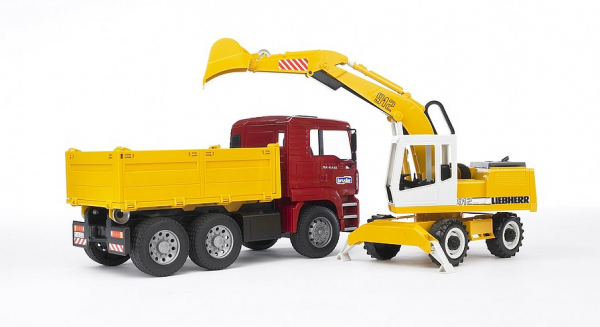 MAN TGA Kipplastwagen mit Liebherr Schaufelbagger